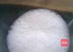 香蕉奶昔的做法图解3