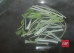 咸菜西芹炒牛肉的做法图解3