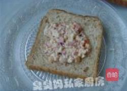 金枪鱼沙拉包的做法图解4