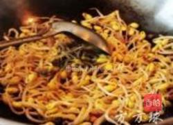 黄豆芽炒粉的做法图解8