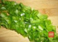 胡萝卜蔬菜饼的做法图解2