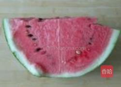 凉拌西瓜皮的做法图解1