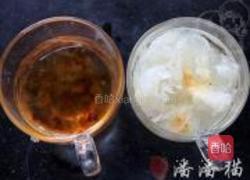 桃胶炖银耳的做法图解1