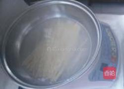 丝瓜热汤面的做法图解3