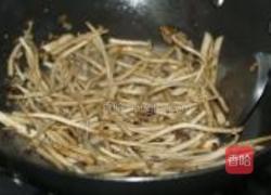 小炒茶树菇的做法图解3