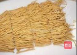 凉拌豆腐丝的做法图解1