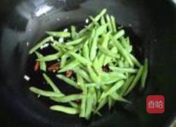 四季豆炒鸡蛋的做法图解7