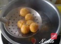 椰香蜜汁薯球的做法图解7