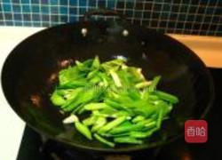 青椒蒜苗炒鸡蛋的做法图解5