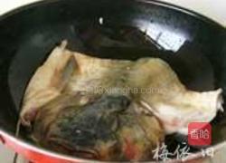 鳙鱼头海带汤的做法图解2