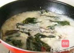 鳙鱼头海带汤的做法图解3