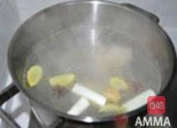 银耳枸杞母鸡汤的做法图解3