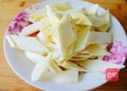 蚝油茭白西兰花的做法图解2