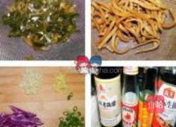 凉拌海带豆干的做法图解1