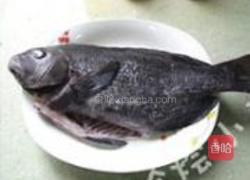 清蒸黑毛鱼的做法图解1