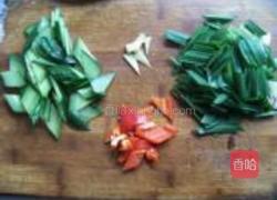 回锅牛蹄筋的做法图解2