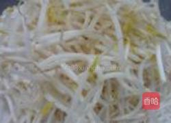 青椒绿豆芽的做法图解1