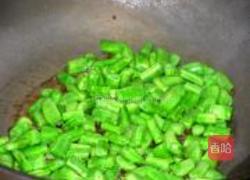 干煸四季豆的做法图解3