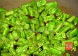 干煸四季豆的做法图解4