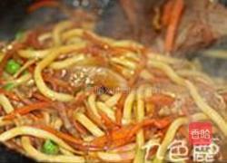 杂蔬肉丝炒乌东的做法图解5