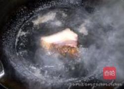 白菜豆干炒腊肉的做法图解1