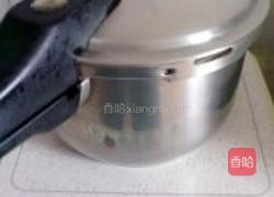 银耳雪梨糖水的做法图解5