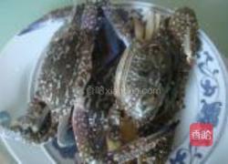 梭子蟹蒸粉丝的做法图解1
