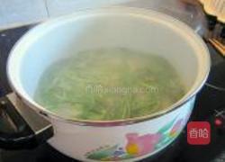 蒲公英猪肝汤的做法图解4