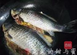 荷包鲫鱼的做法图解7