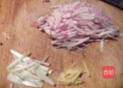糖醋萝卜丝的做法图解2