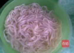 什锦肉丝炒面的做法图解1