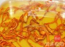 金虫草鲈鱼汤的做法图解1