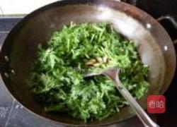 茼蒿香干小炒的做法图解6