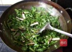 茼蒿香干小炒的做法图解7