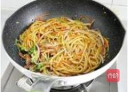 蔬菜炒面的做法图解6