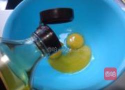 可可蛋糕卷的做法图解2