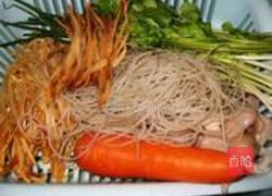 薯粉拌三丝的做法图解1