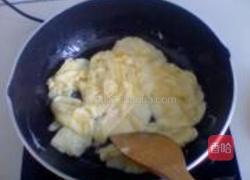 洋葱炒蛋的做法图解4