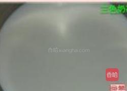 三色奶冻的做法图解2