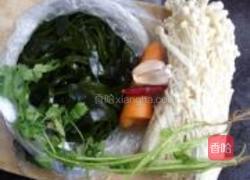 凉拌海带金针菇的做法图解1