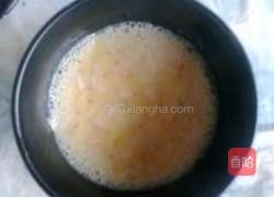 奶香虾皮蛋羹的做法图解2