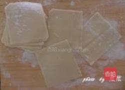 馄饨鸡蛋饼的做法图解3