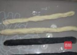 竹炭双色馒头的做法图解6
