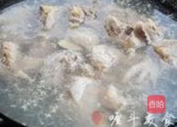 土鸡炖粉皮的做法图解2