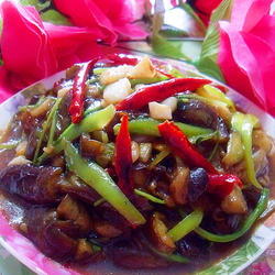 蒜蓉香辣茄子的做法[图]