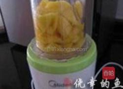 芒果牛奶布丁的做法图解3