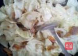 咸肉炒卷心菜的做法图解6