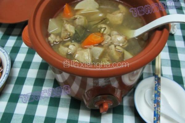 酸萝卜鸭煲