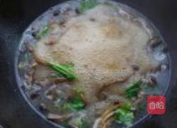 浓汤茶树菇的做法图解5
