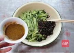 木耳拌黄瓜的做法图解10